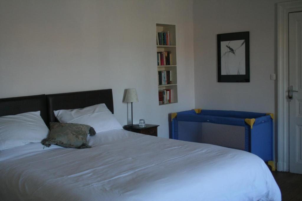 エルヴォー ル ヴォルテール Bed & Breakfast 部屋 写真